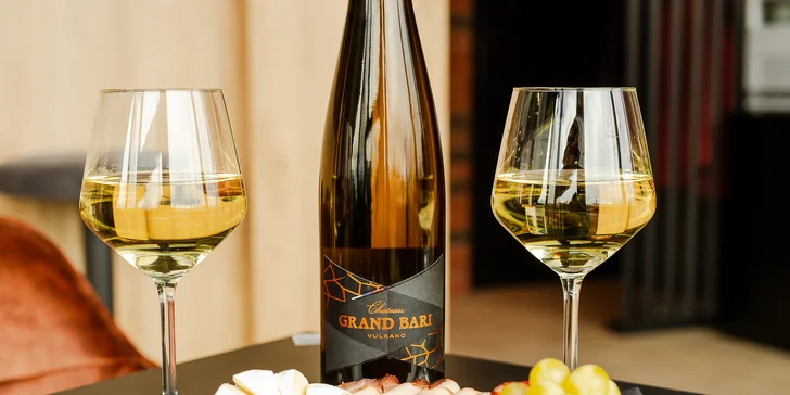 Denko plné dobrôt a lahodné víno, ktoré poteší všetky zmysly