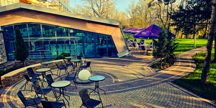 Pobyt v Ustroni s raňajkami alebo polpenziou a neobmedzeným wellness