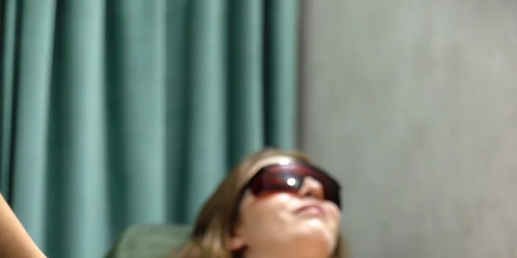 Epilácia vybraných častí tela diódovým vysokofrekvenčným laserom