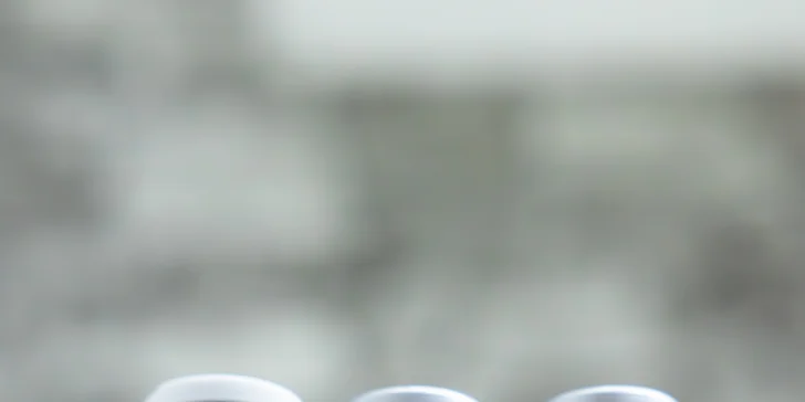 Kozmetické ošetrenia na omladenie pleti: Kolagénové nite, Carboxyterapia alebo mezopeeling