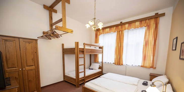 Aktívna dovolenka v Krkonošiach: rodinný penzión s raňajkami alebo polpenziou, wellness, zľava na športy