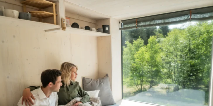 Pobyt v modernom a útulnom posede na Vysočine: vonkajšie ohnisko, kuchynka aj plnohodnotná kúpeľňa