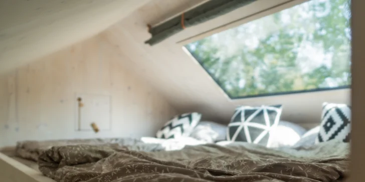 Pobyt v modernom a útulnom posede na Vysočine: vonkajšie ohnisko, kuchynka aj plnohodnotná kúpeľňa