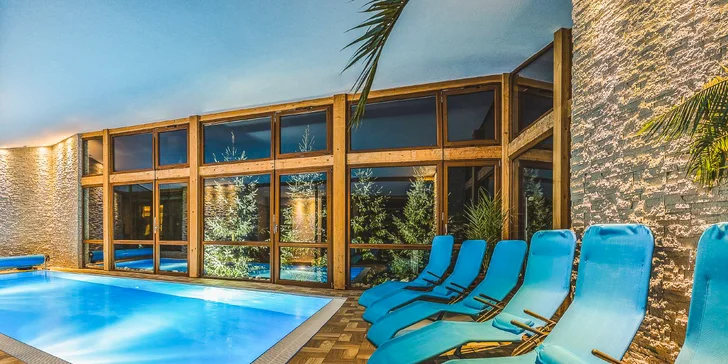Pobyt na Liptove s raňajkami, neobmedzeným vstupom do vyhrievaného bazéna aj privátnym wellness