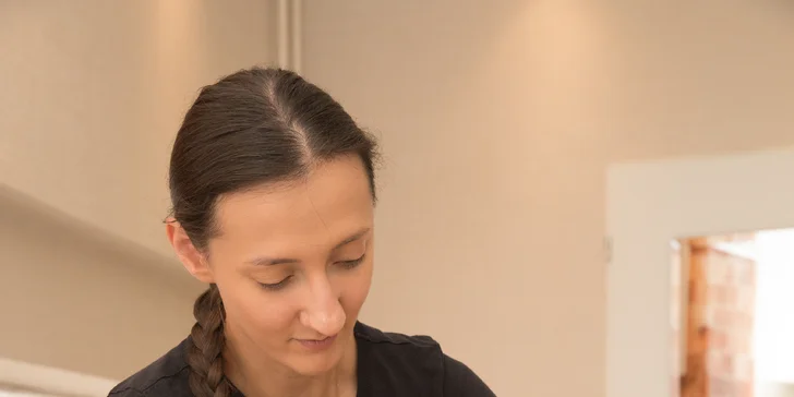 Masáže: klasická terapeutická, relaxačná pre tehotné ženy, reflexná masáž chodidiel či bankovanie