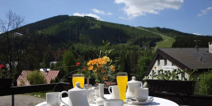 Oddych uprostred Harrachova: ubytovanie, polpenzia a neobmedzený vstup do wellness