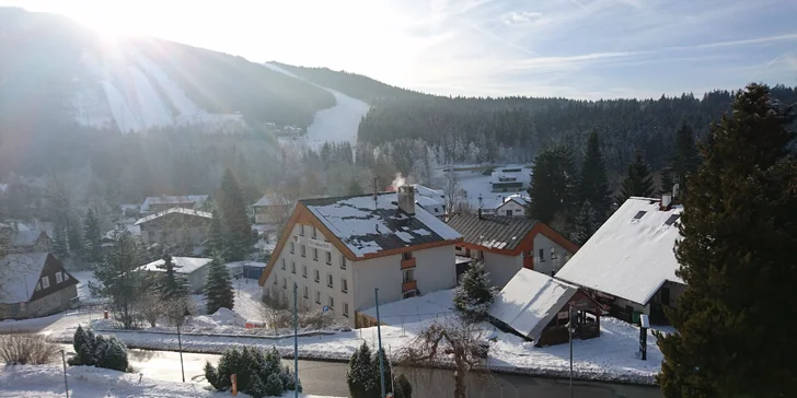 Oddych uprostred Harrachova: ubytovanie, polpenzia a neobmedzený vstup do wellness