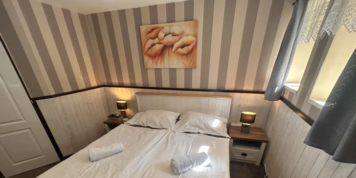 Penzión v obci Pec pod Sněžkou s raňajkami alebo polpenziou, saunou aj tenisom