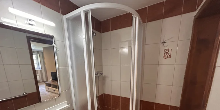 Penzión v obci Pec pod Sněžkou s raňajkami alebo polpenziou, saunou aj tenisom