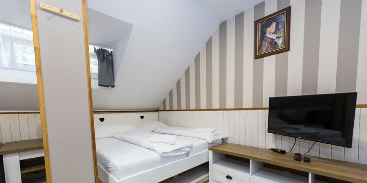 Penzión v obci Pec pod Sněžkou s raňajkami alebo polpenziou, saunou aj tenisom