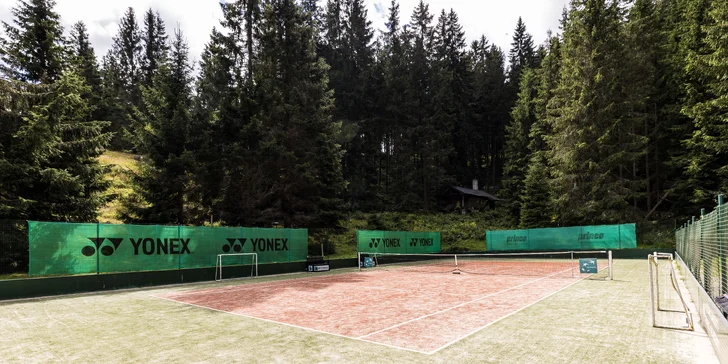 Penzión v obci Pec pod Sněžkou s raňajkami alebo polpenziou, saunou aj tenisom