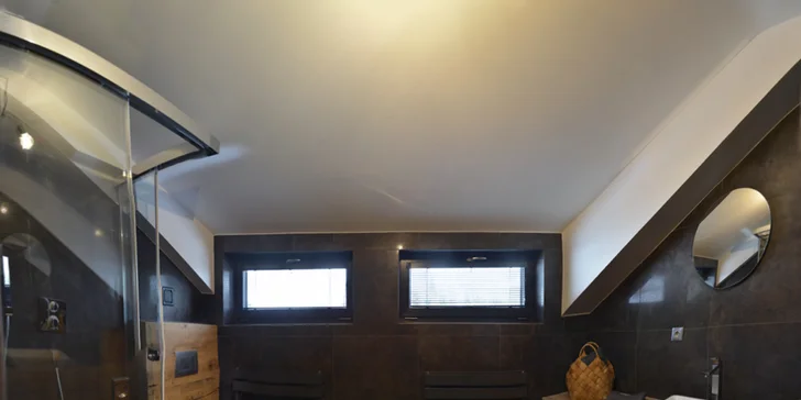 Dovolenka na Dolnej Morave: moderné poschodové apartmány, výhľad na Stezku v oblakoch, zjazdovky