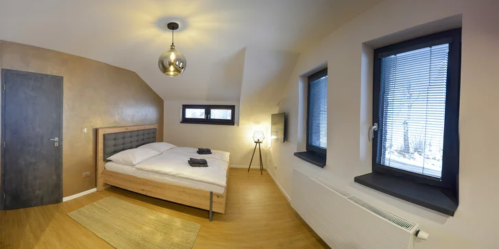 Dovolenka na Dolnej Morave: moderné poschodové apartmány, výhľad na Stezku v oblakoch, zjazdovky