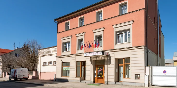 Pobyt v Karlových Varoch: penzión na okraji mesta, 3 km od Vřídla a kolonády