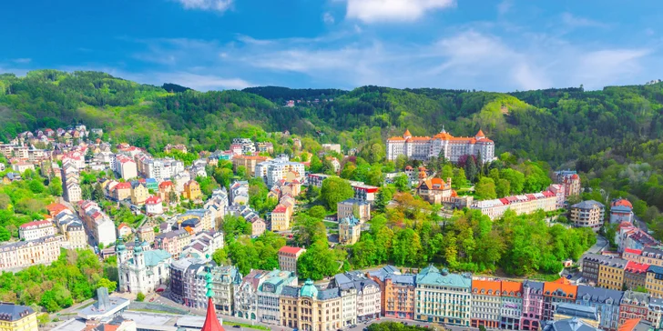 Pobyt v Karlových Varoch: penzión na okraji mesta, 3 km od Vřídla a kolonády