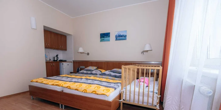 Pobyt v Karlových Varoch: penzión na okraji mesta, 3 km od Vřídla a kolonády