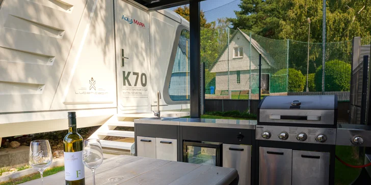 Netradičný pobyt na Zemplíne: kapsulový dom s wellness a možnosťou stravy