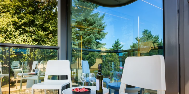 Netradičný pobyt na Zemplíne: kapsulový dom s wellness a možnosťou stravy