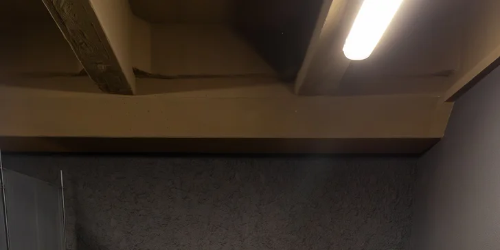 Relax vo vínnom kúpeli s občerstvením a pohárom vína pre 1 až 4 osoby