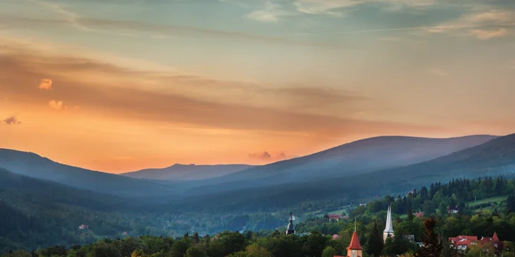 Pobyt v kúpeľnom meste Świeradów Zdrój: raňajky alebo polpenzia, wellness aj masáže