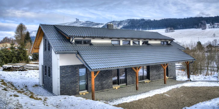 Dovolenka na Dolnej Morave: moderné poschodové apartmány, výhľad na Stezku v oblakoch, zjazdovky