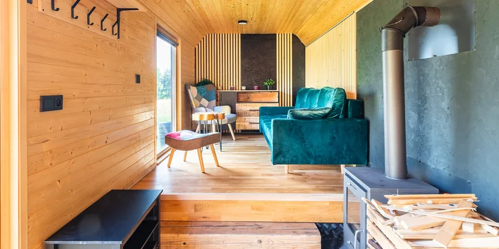 Za prírodou, pokojom a výhľadom na hviezdy: netradičný pobyt v maringotke na okraji Bŕd