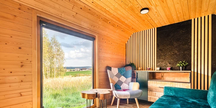 Za prírodou, pokojom a výhľadom na hviezdy: netradičný pobyt v maringotke na okraji Bŕd