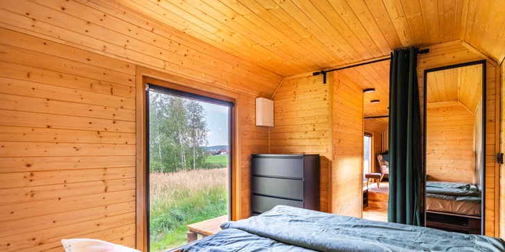 Za prírodou, pokojom a výhľadom na hviezdy: netradičný pobyt v maringotke na okraji Bŕd