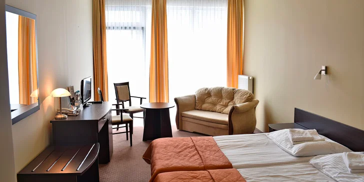 Pobyt v Ustroni s raňajkami alebo polpenziou a neobmedzeným wellness