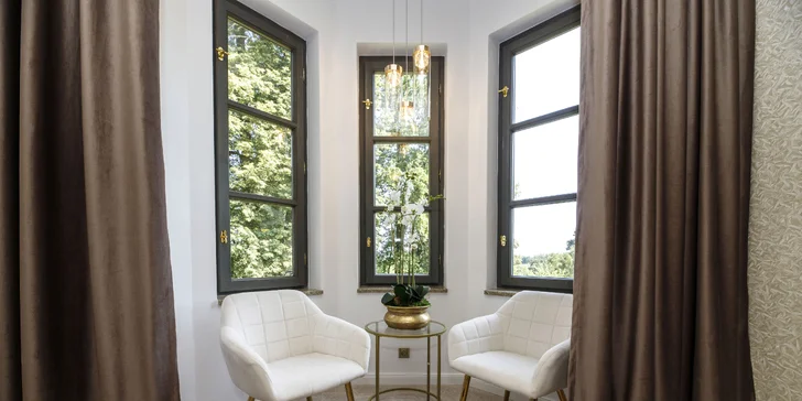 Romantický pobyt na zámku pri Havlíčkovom Brode: víno, raňajky aj degustačné menu