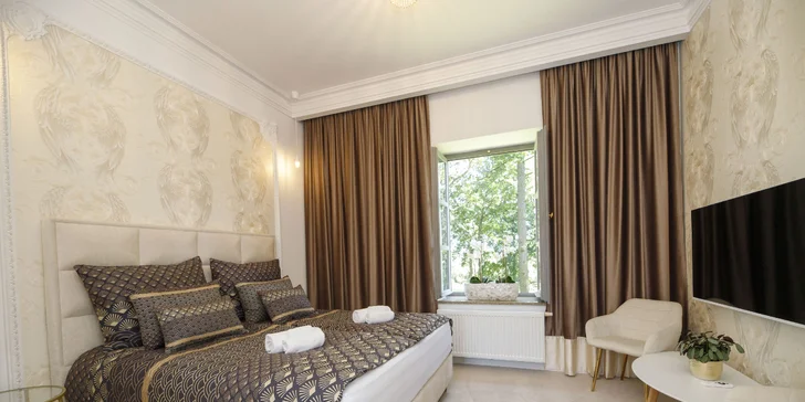 Romantický pobyt na zámku pri Havlíčkovom Brode: víno, raňajky aj degustačné menu