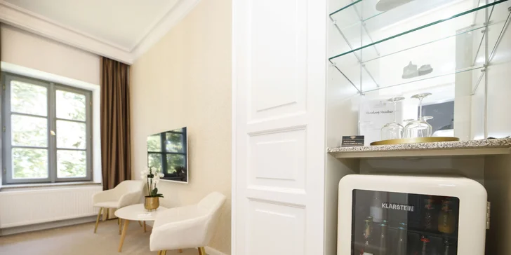 Romantický pobyt na zámku pri Havlíčkovom Brode: víno, raňajky aj degustačné menu