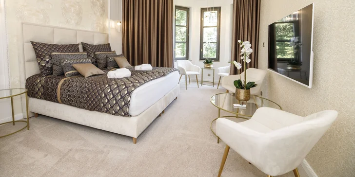 Romantický pobyt na zámku pri Havlíčkovom Brode: víno, raňajky aj degustačné menu