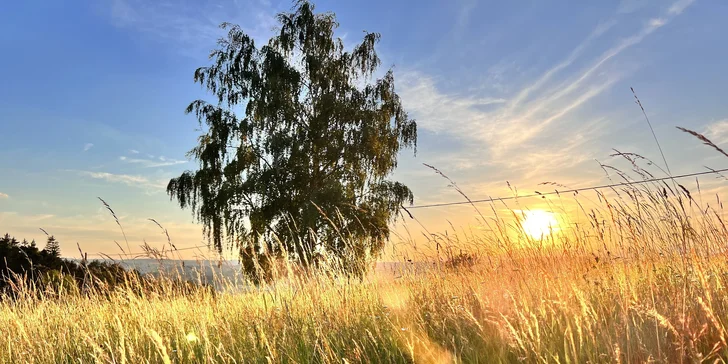 Netradičný relax v prírode pri Adršpachu: vybavená jurta so saunou pre pár aj rodinu
