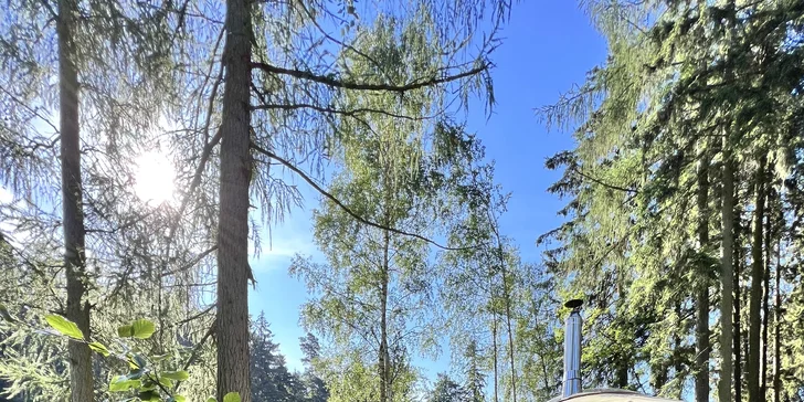 Netradičný relax v prírode pri Adršpachu: vybavená jurta so saunou pre pár aj rodinu