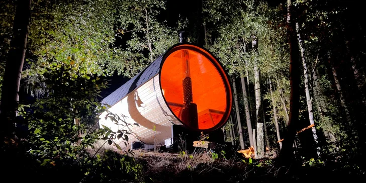 Netradičný relax v prírode pri Adršpachu: vybavená jurta so saunou pre pár aj rodinu