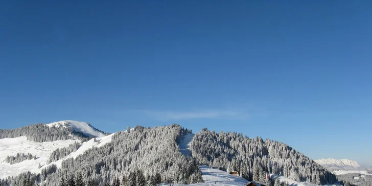 Pobyt v Tirolsku: hotel na zjazdovke, polpenzia plus, wellness aj karta výhod