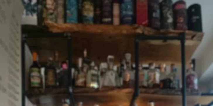 Degustácia siedmich prémiových rumov s výkladom v kaviarni Boston Café