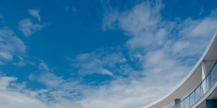 Luxusný hotel pri Baltskom mori: polpenzia, wellness, bazény, atrakcie pre deti a zábava nielen pre ne