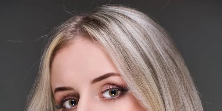 Líčenie, účes aj profesionálne fotenie, ktoré nechajú vašu prirodzenú krásu zažiariť