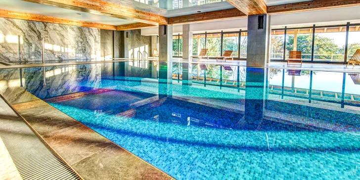 Relaxačný pobyt v kúpeľnej Krynici Zdrój: strava, veľkorysý bazén aj wellness