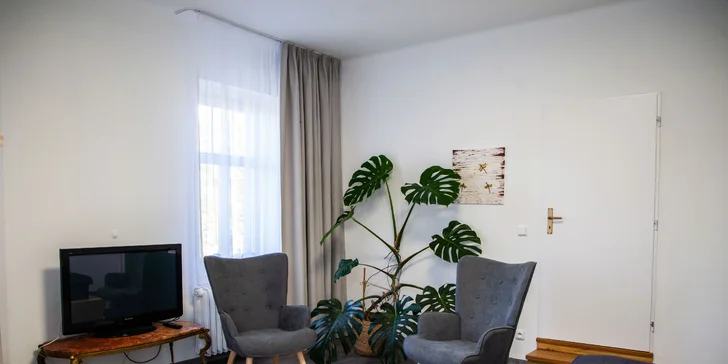 Moderný apartmán s kuchynkou v centre Vsetína pre pár aj skupinu až 4 osôb