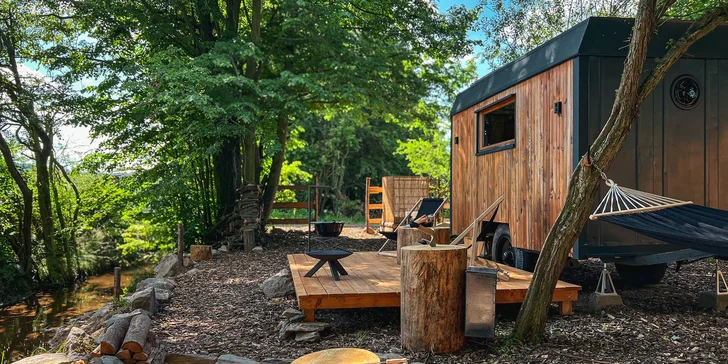 Romantické dobrodružstvo v štýlovej maringotke neďaleko CHKO Brdy