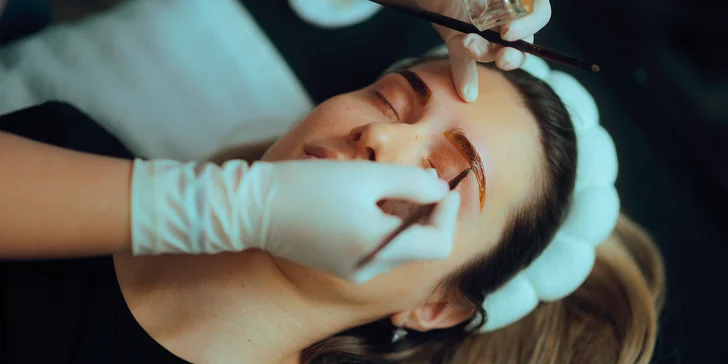 Lash lifting, laminácia obočia alebo výhodné kombo