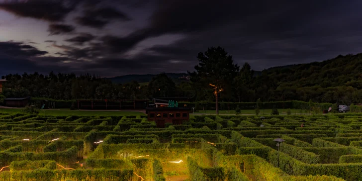 Dobrodružná úniková hra v dennej aj nočnej verzii v Labyrinte Čertova skala neďaleko Ľubovnianskeho hradu