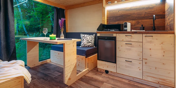 Tiny house na Vysočine: krásna lokalita na samote, sauna, gril a komfortné vybavenie