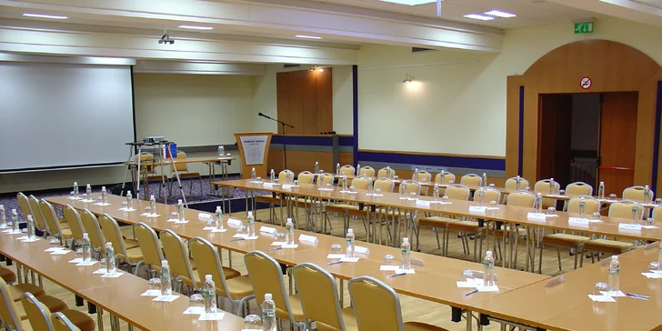 Julské Alpy: hotel Kompas**** pri zjazdovke, trojdňový skipas, polpenzia a vstup do vodného parku