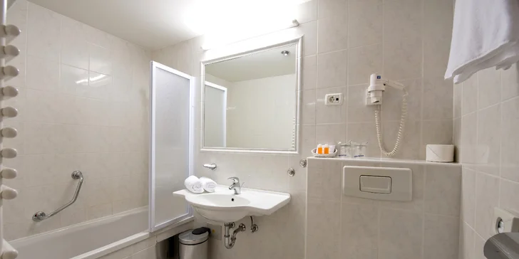 Julské Alpy: hotel Kompas**** pri zjazdovke, trojdňový skipas, polpenzia a vstup do vodného parku