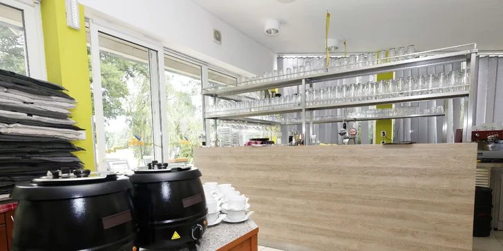 Pobyt na brehu jazera a v blízkosti lyžiarskych stredísk: polpenzia, bazén a vírivka