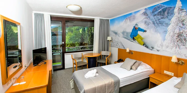 Julské Alpy: hotel Kompas**** pri zjazdovke, trojdňový skipas, polpenzia a vstup do vodného parku